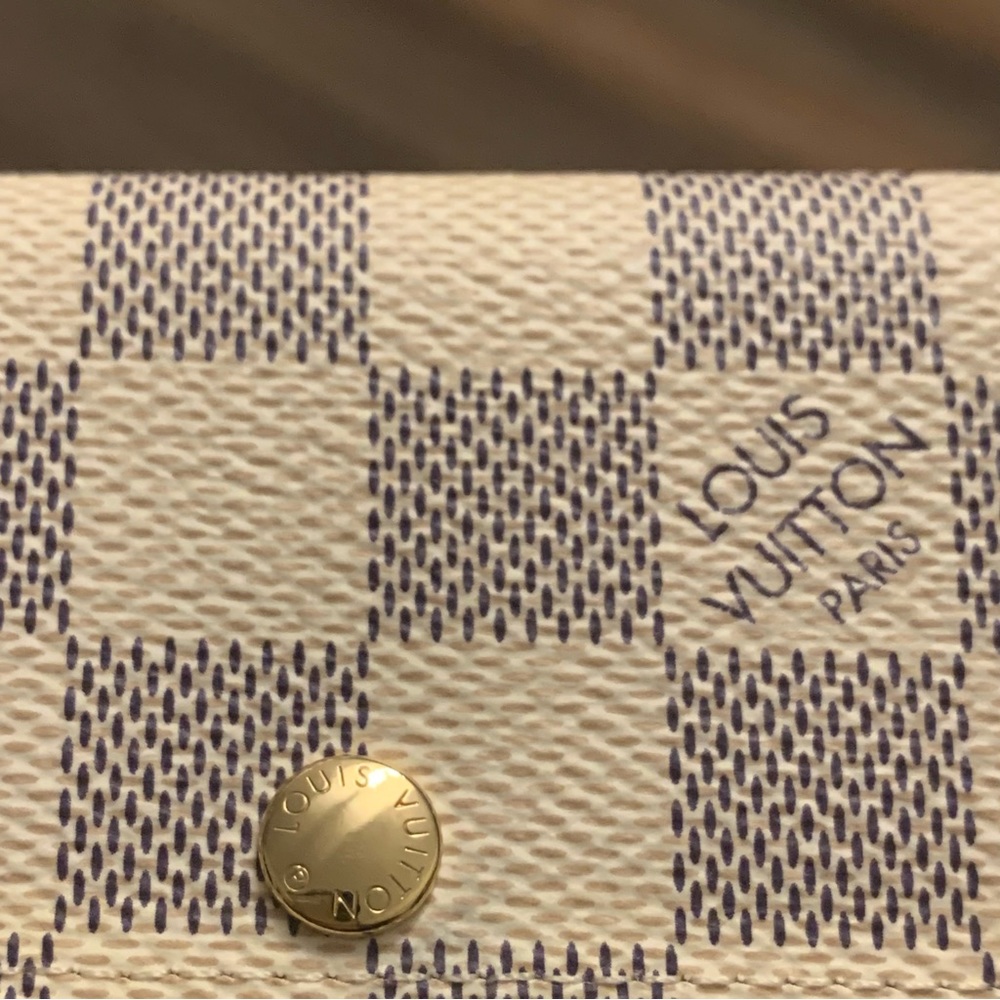 ❌SOLD❌ Louis Vuitton 6 Key Holder Case in Damier Azur Coated Canvas - Picture 5 of 12